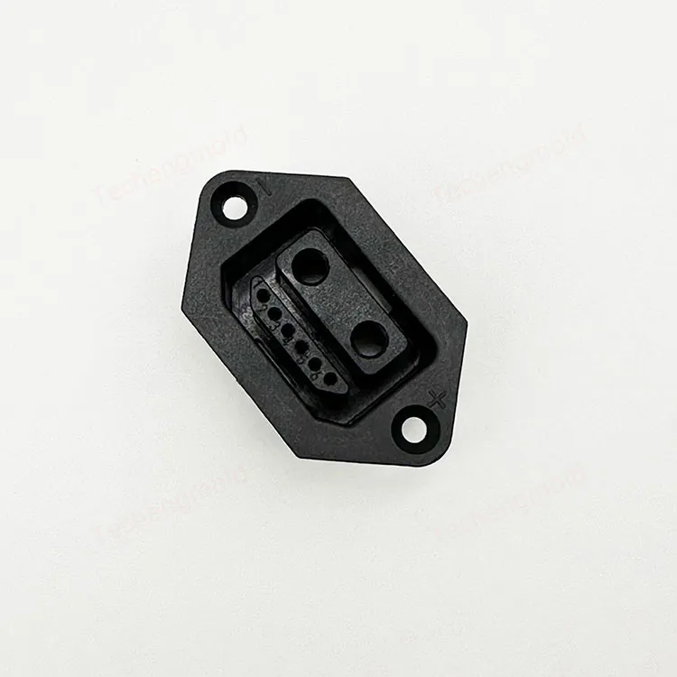 特诚科技精密工程塑料注塑件实拍